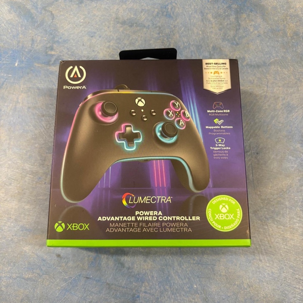 PowerA Xbox Advantage Wired Controller - Black and Pink